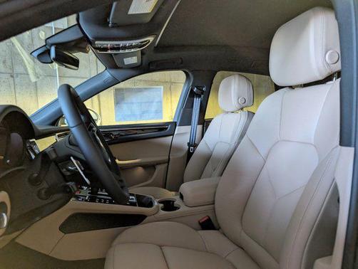 2026 Porsche Macan S