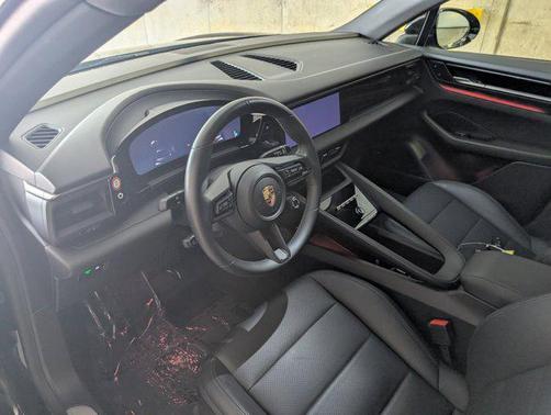 2025 Porsche Macan Electric