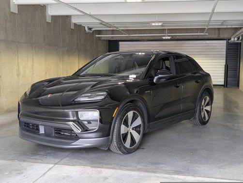 2025 Porsche Macan Electric
