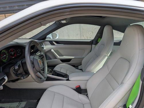 2022 Porsche 911 Carrera S