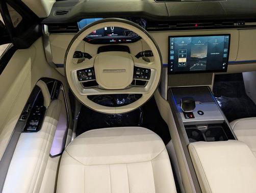 2024 Land Rover Range Rover P615 SV