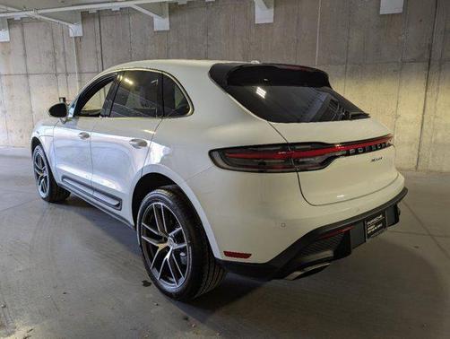 2024 Porsche Macan Base