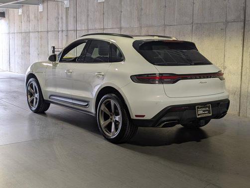 2025 Porsche Macan AWD