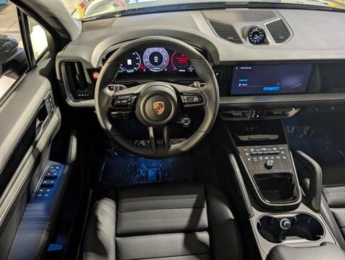 2025 Porsche Cayenne S