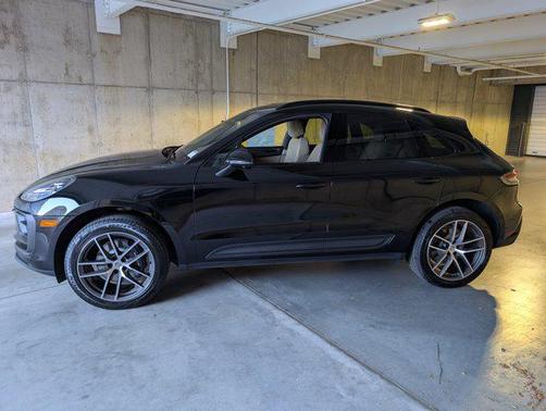 2026 Porsche Macan AWD