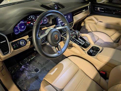 2023 Porsche Cayenne Cayenne