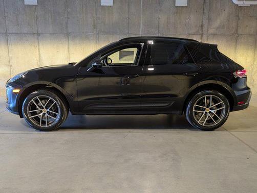 2026 Porsche Macan AWD