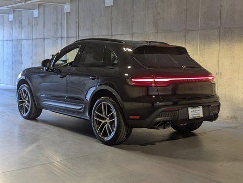 2026 Porsche Macan AWD
