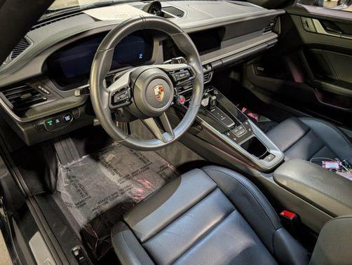 2025 Porsche 911 Carrera