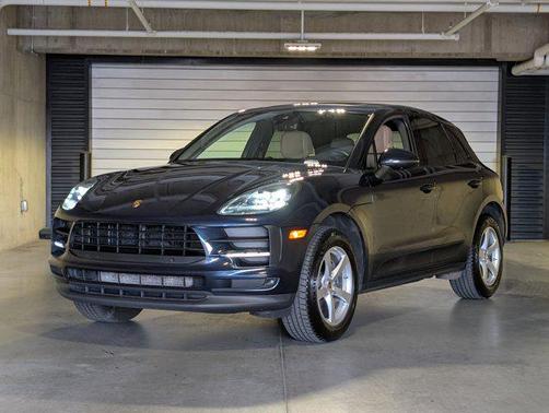 Night Blue Metallic 2020 Porsche Macan AWD