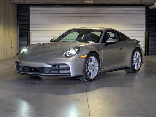 2025 Porsche 911 Carrera