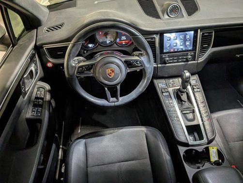 2017 Porsche Macan S