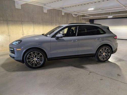 2025 Porsche Cayenne AWD