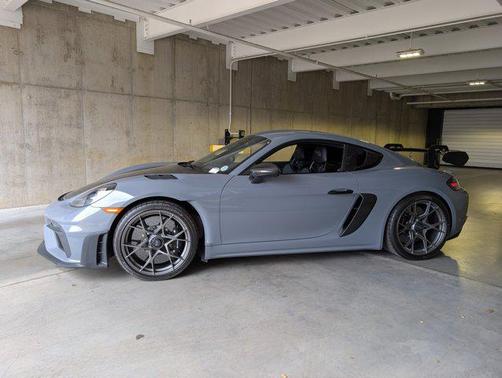 2023 Porsche 718 Cayman GT4 RS