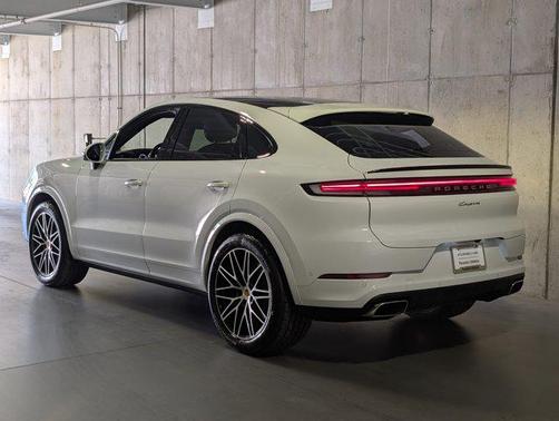 Carrara White Metallic 2026 Porsche Cayenne Cayenne