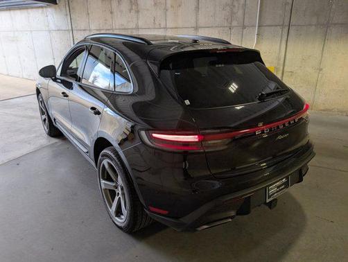 2025 Porsche Macan AWD