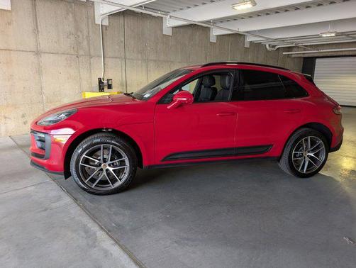 2026 Porsche Macan AWD