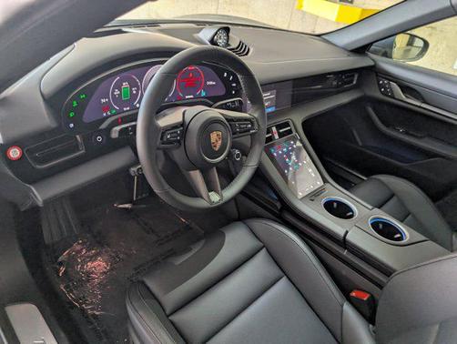 2025 Porsche Taycan 4