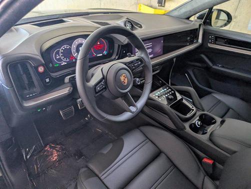 2025 Porsche Cayenne E-Hybrid