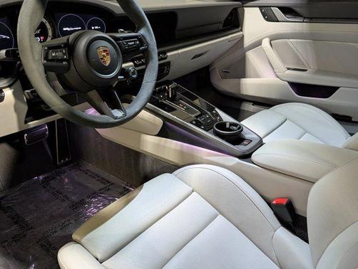 2024 Porsche 911 Carrera