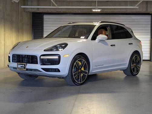 2022 Porsche Cayenne Turbo