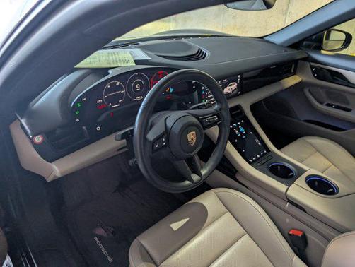 2022 Porsche Taycan 4