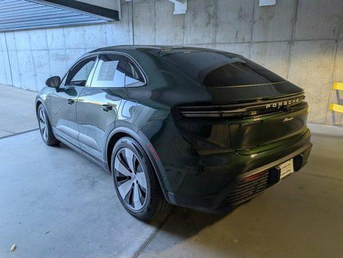 2025 Porsche Macan Electric