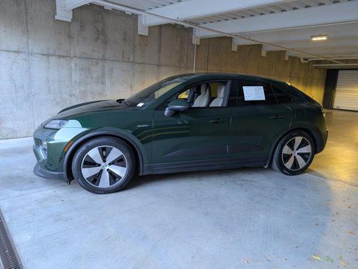 2025 Porsche Macan Electric
