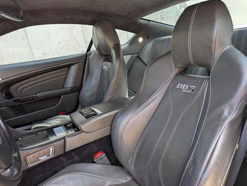2012 Aston Martin DBS Base