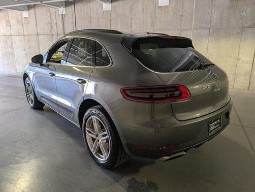 2017 Porsche Macan Base