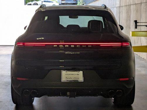 Algarve Blue Metallic 2026 Porsche Cayenne Cayenne E-Hybrid