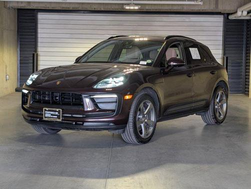 2023 Porsche Macan AWD