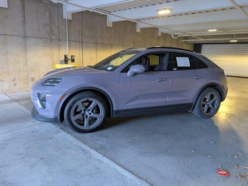2025 Porsche Macan Electric