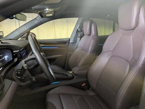 2025 Porsche Macan Electric