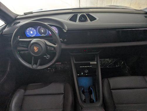2025 Porsche Macan Electric