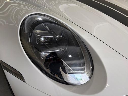 Chalk 2026 Porsche 911 Carrera 4 GTS