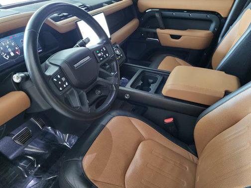 Santorini Black Metallic 2022 Land Rover Defender 110 X