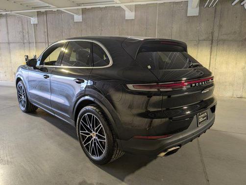 2024 Porsche Cayenne AWD