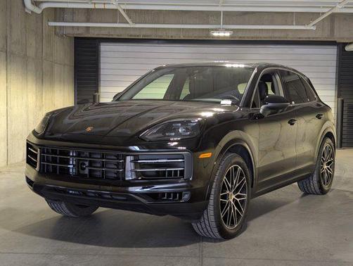2024 Porsche Cayenne AWD