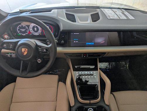 2025 Porsche Cayenne AWD