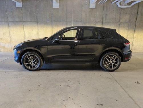 2026 Porsche Macan AWD
