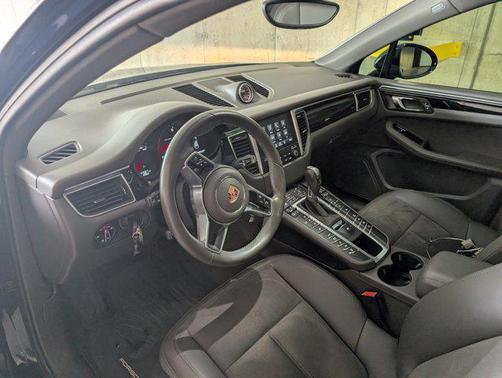 2018 Porsche Macan Sport Edition