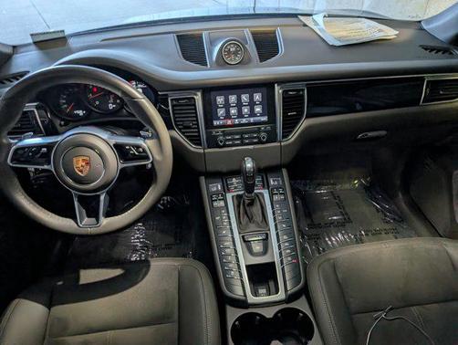 2018 Porsche Macan Sport Edition