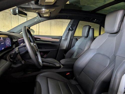 2024 Porsche Macan 4