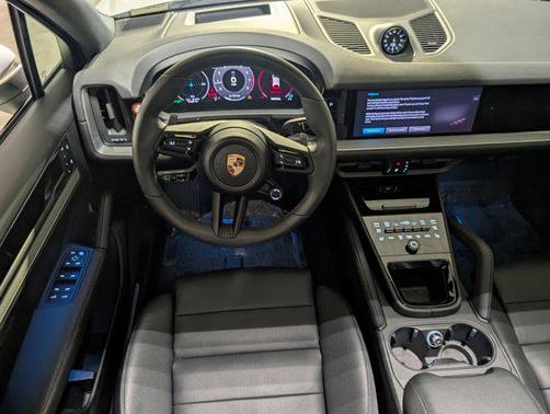 2025 Porsche Cayenne Cayenne