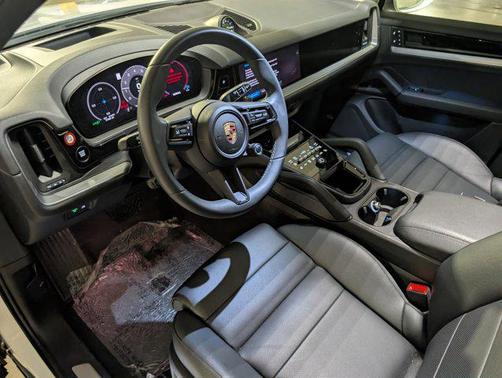 2025 Porsche Cayenne Cayenne