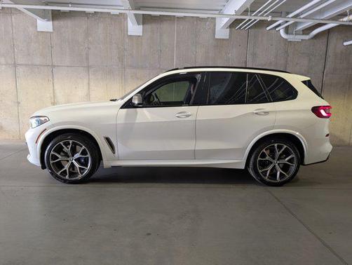 Alpine White 2021 BMW X5 M50i