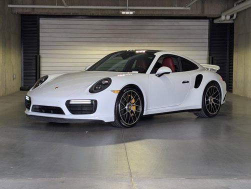 2018 Porsche 911 Turbo