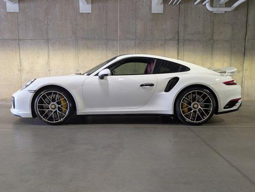 2018 Porsche 911 Turbo