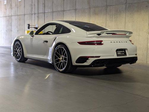 2018 Porsche 911 Turbo